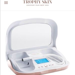 Trophy skin Microderm MD